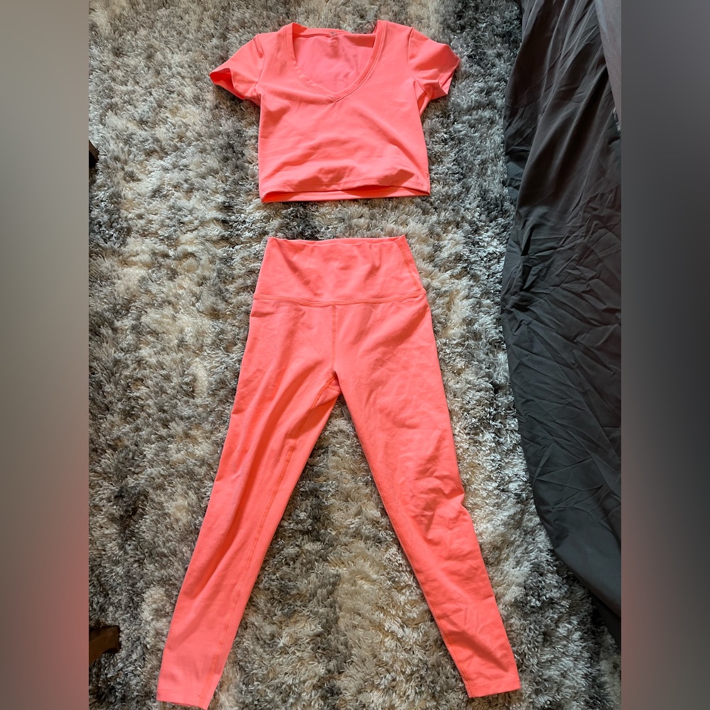 Coral Beyond Yoga set